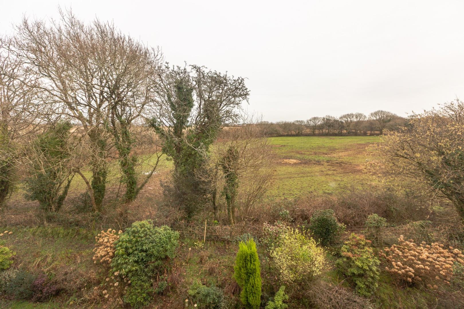 Clyne Common, Swansea, SA3 3JB